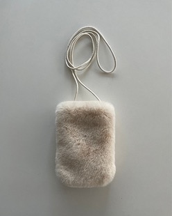 soft fluffy mini cross bag (2color)
